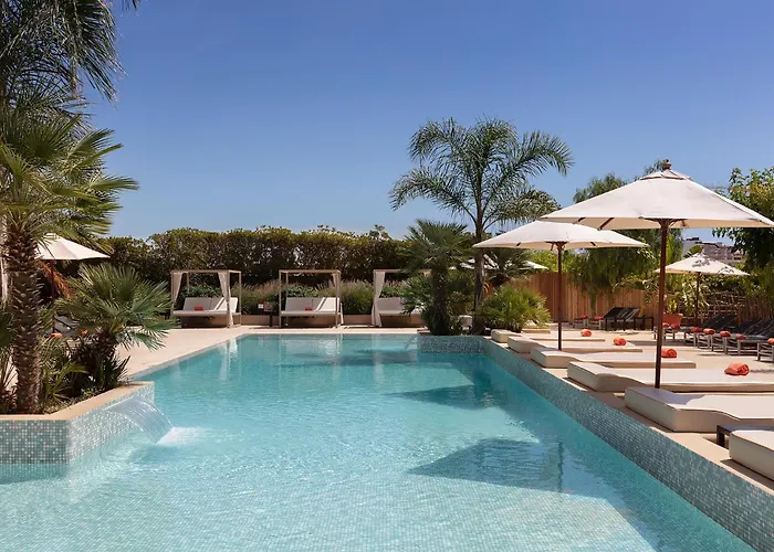 Luna Club Yoga & Spa 4SupSpa Hotel